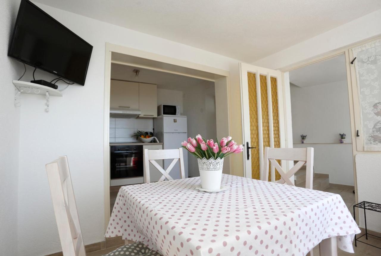 Holiday Home Miklica Klis Bagian luar foto