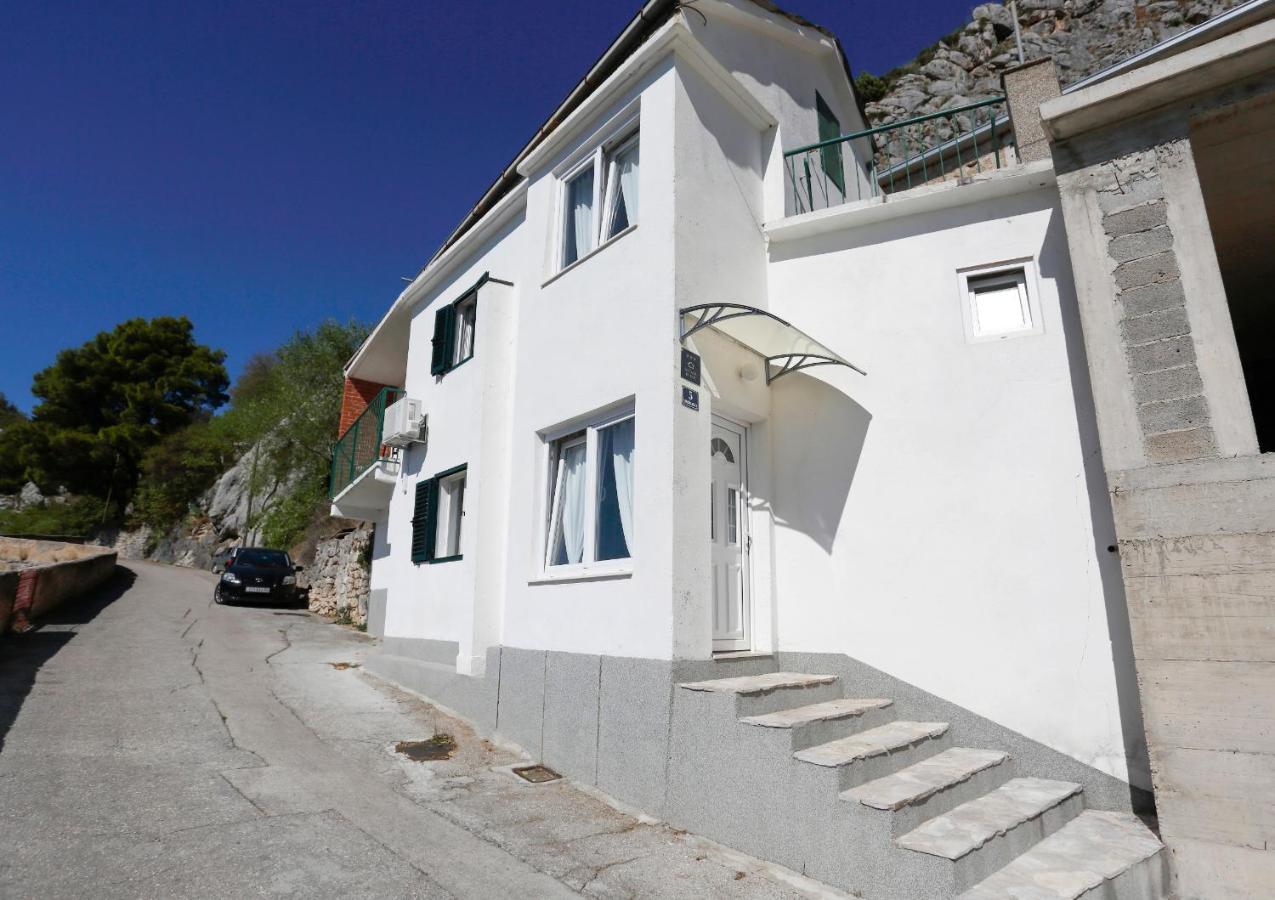 Holiday Home Miklica Klis Bagian luar foto