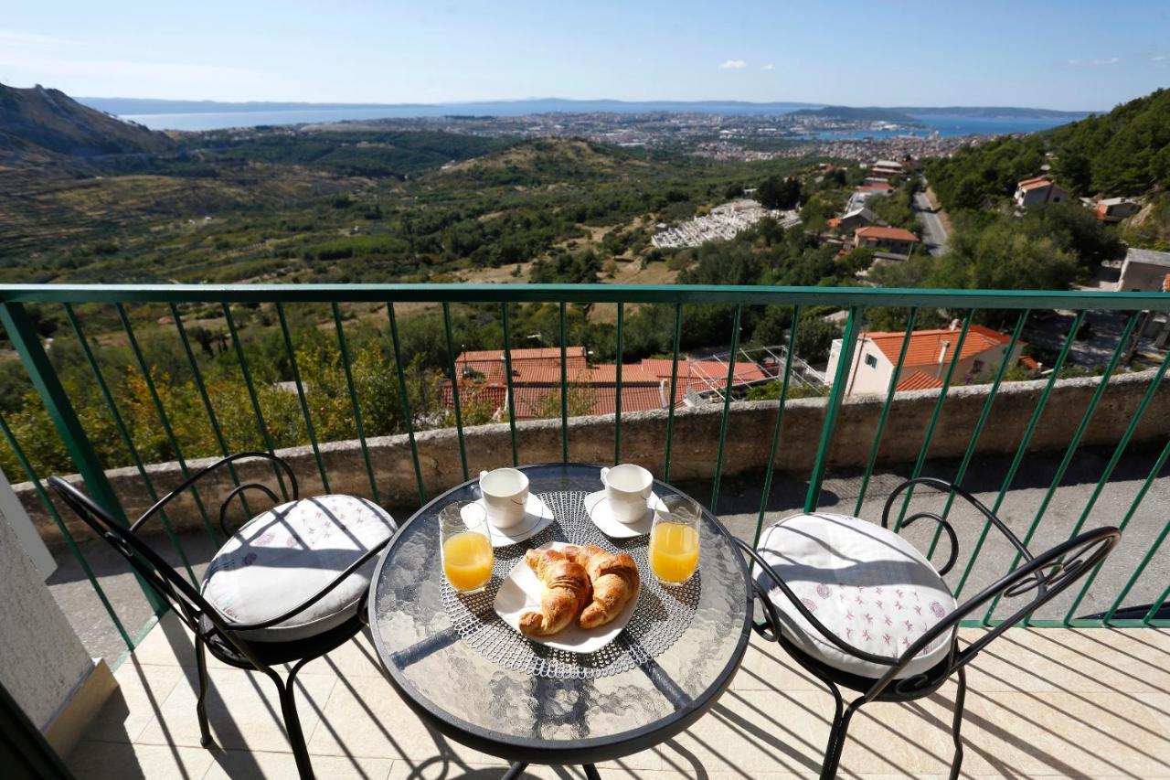 Holiday Home Miklica Klis Bagian luar foto