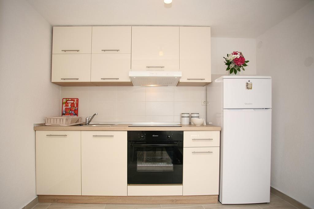 Holiday Home Miklica Klis Bagian luar foto