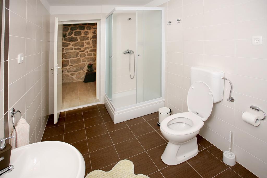 Holiday Home Miklica Klis Bagian luar foto